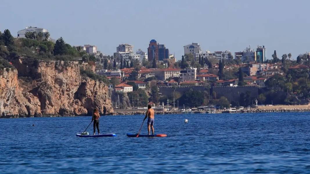 Türkiye’de Kış Henüz Antalya’ya Uğramadı! 6